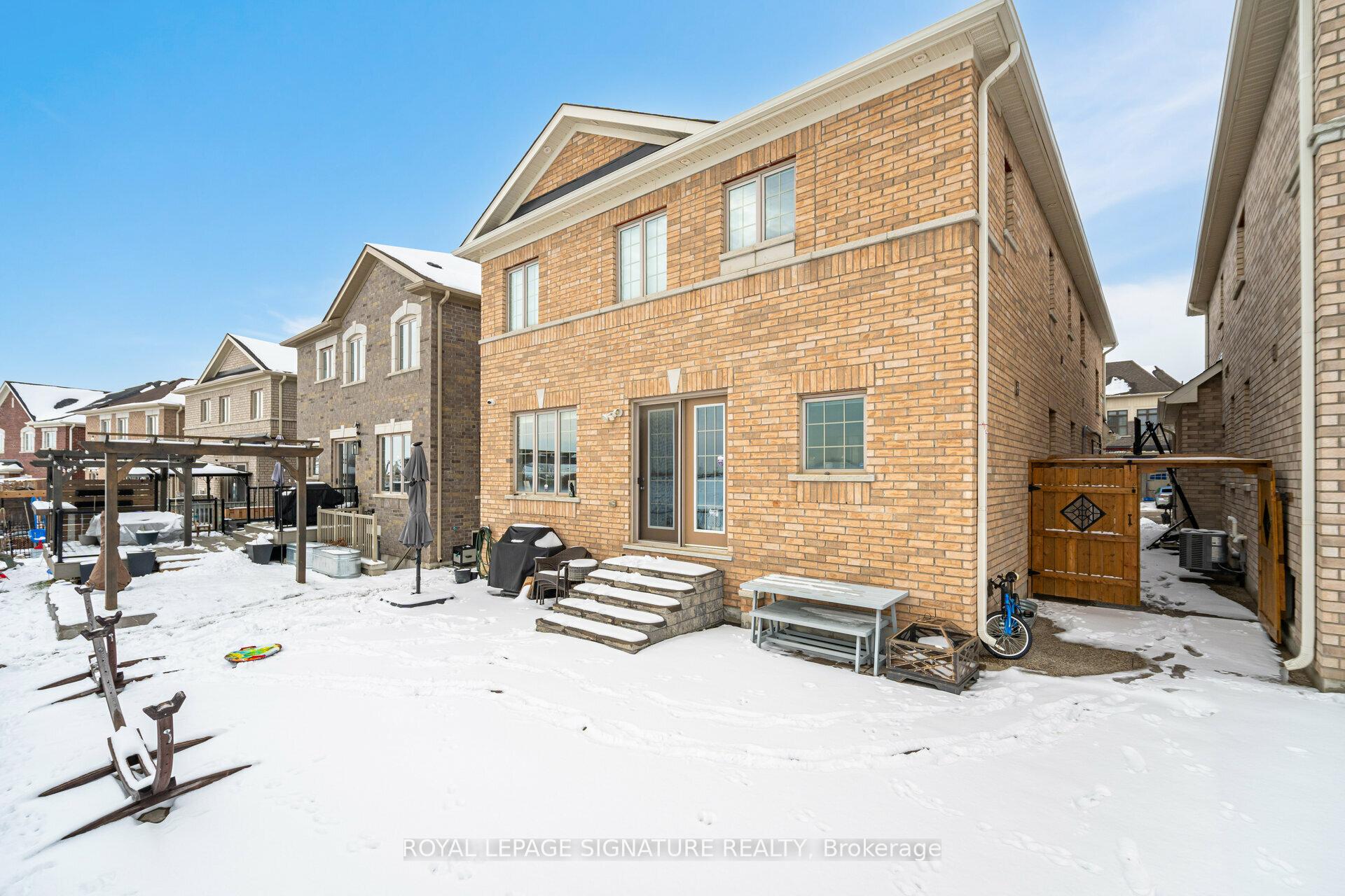Photo 34 of Unit 2, 49 Dotchson Avenue, Caledon, Rural Caledon — HOMEH
