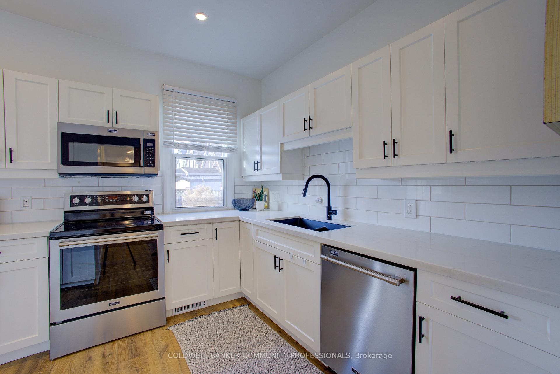 Photo 12 of 44 Highland Avenue, Hamilton, Crown Point — HOMEH