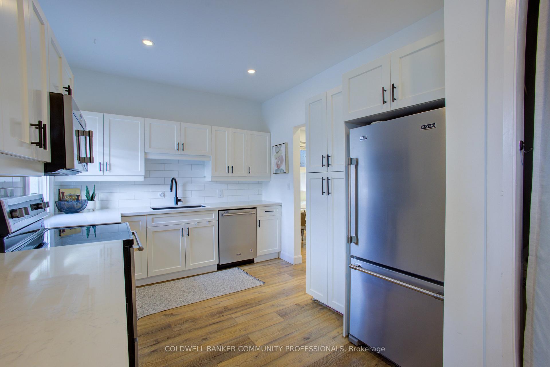 Photo 14 of 44 Highland Avenue, Hamilton, Crown Point — HOMEH