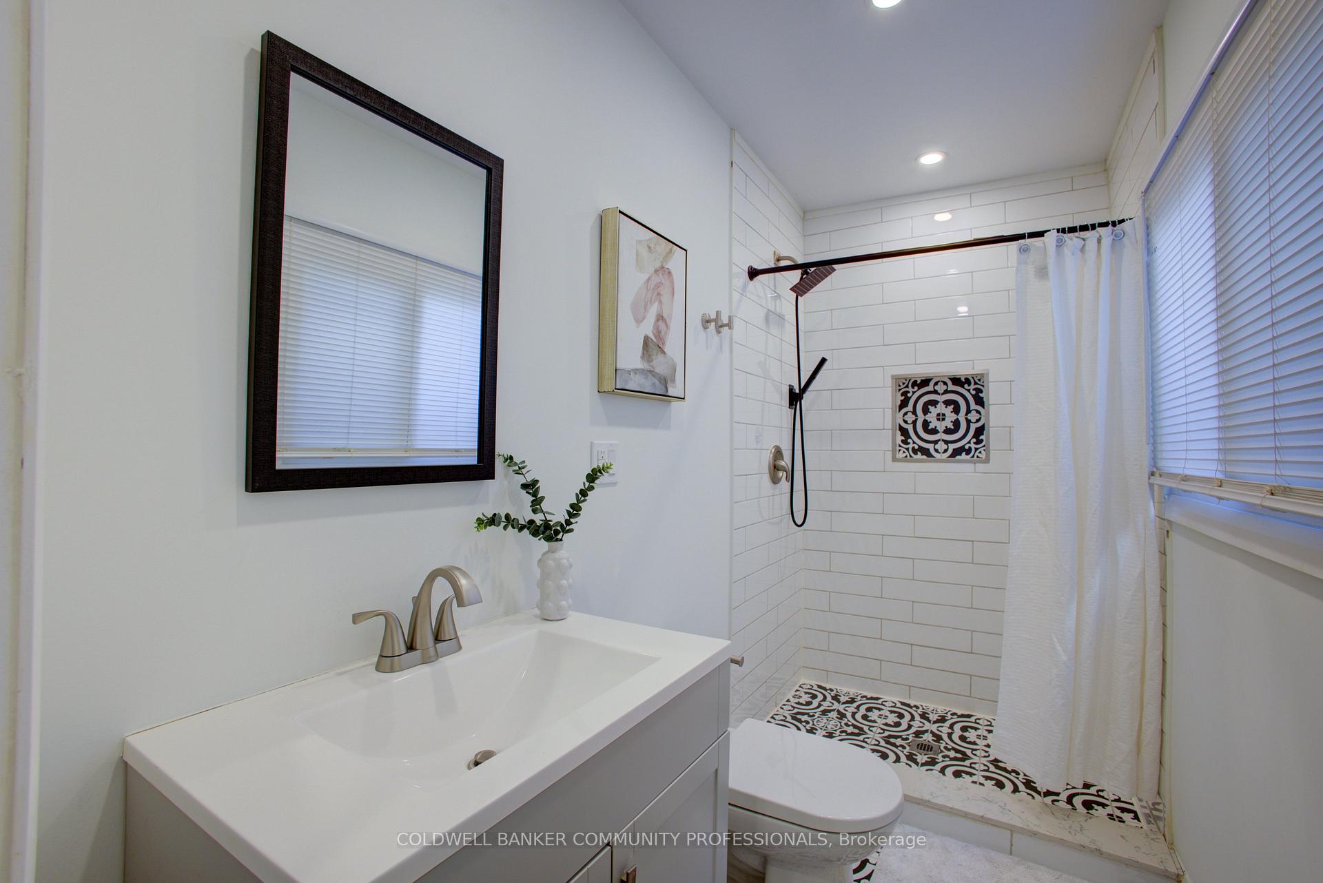 Photo 19 of 44 Highland Avenue, Hamilton, Crown Point — HOMEH
