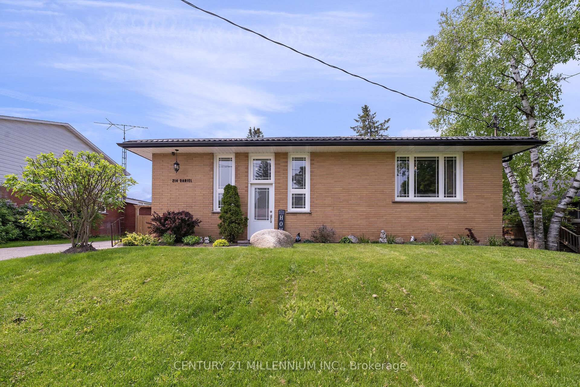 Photo 1 of 214 Daniel Street, Erin — HOMEH