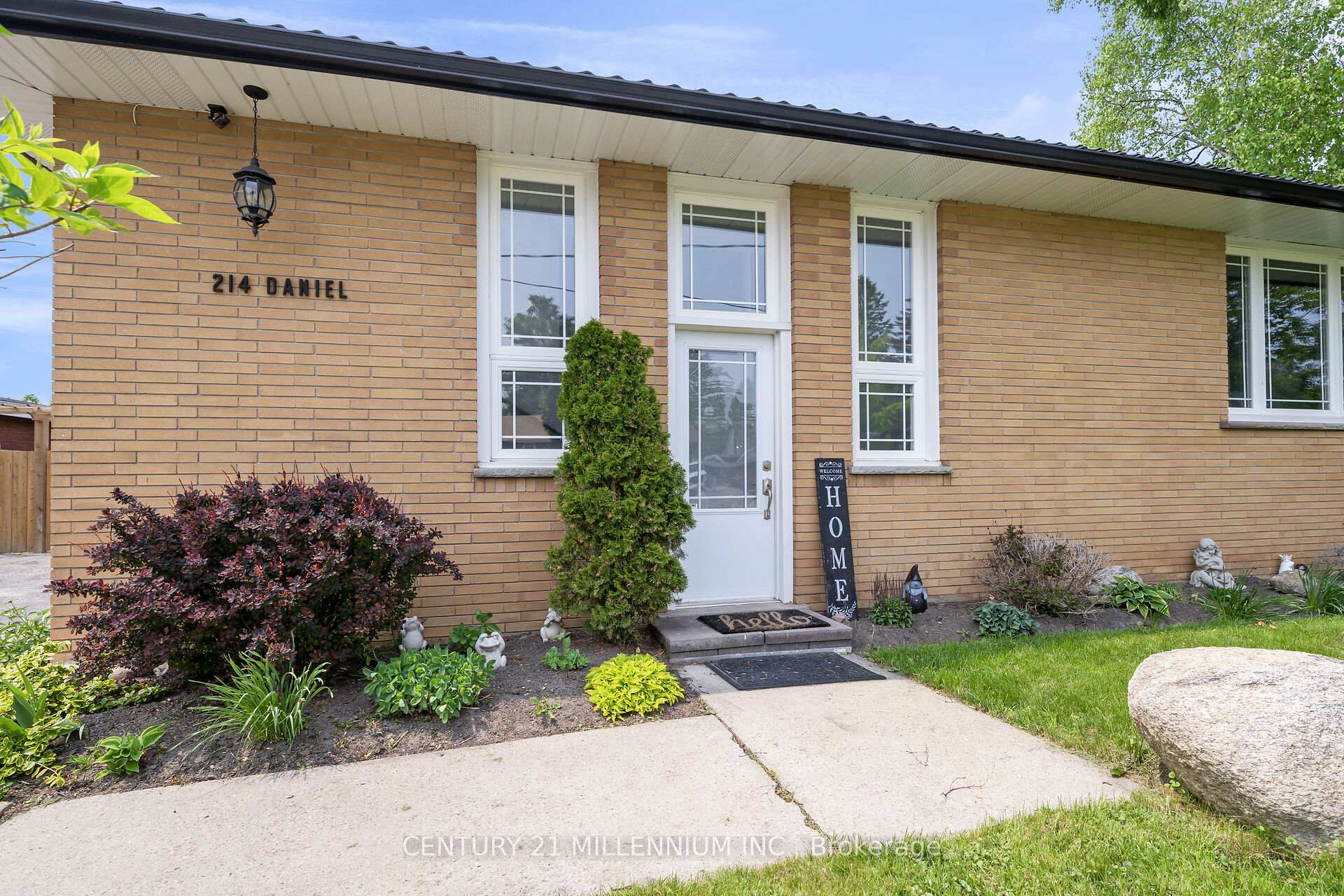 Photo 5 of 214 Daniel Street, Erin — HOMEH