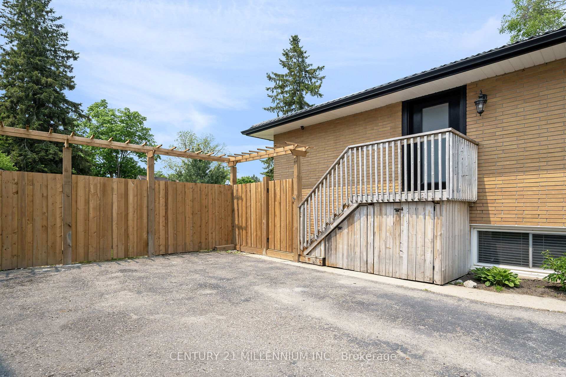 Photo 7 of 214 Daniel Street, Erin — HOMEH