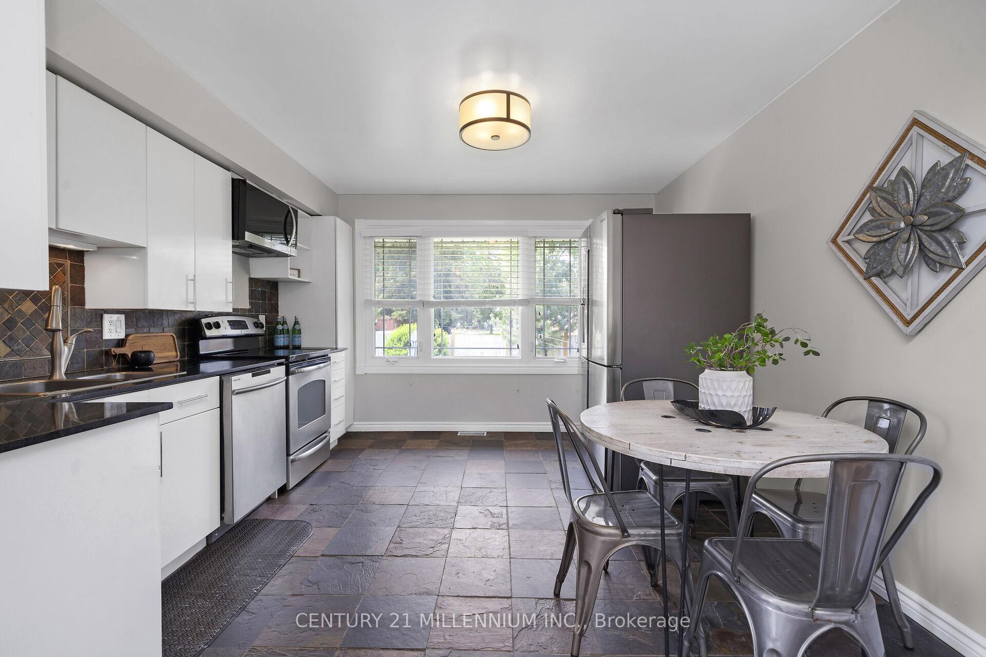 Photo 11 of 214 Daniel Street, Erin — HOMEH