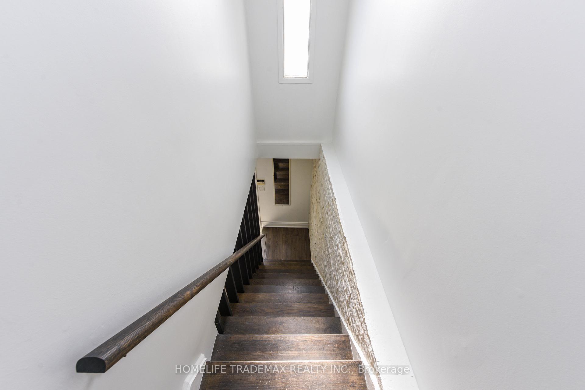 Photo 28 of 399 Hansen Road N, Brampton, Madoc — HOMEH