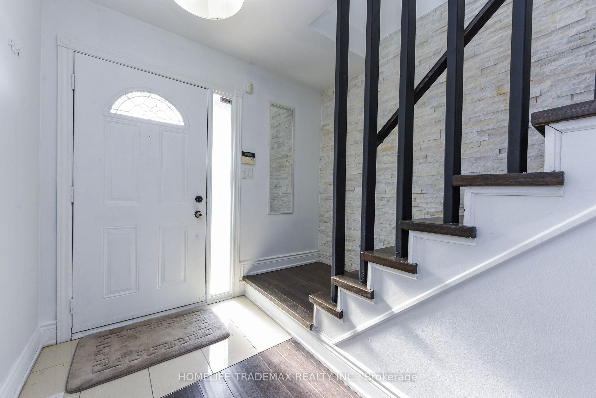 Photo 44 of 399 Hansen Road N, Brampton, Madoc — HOMEH