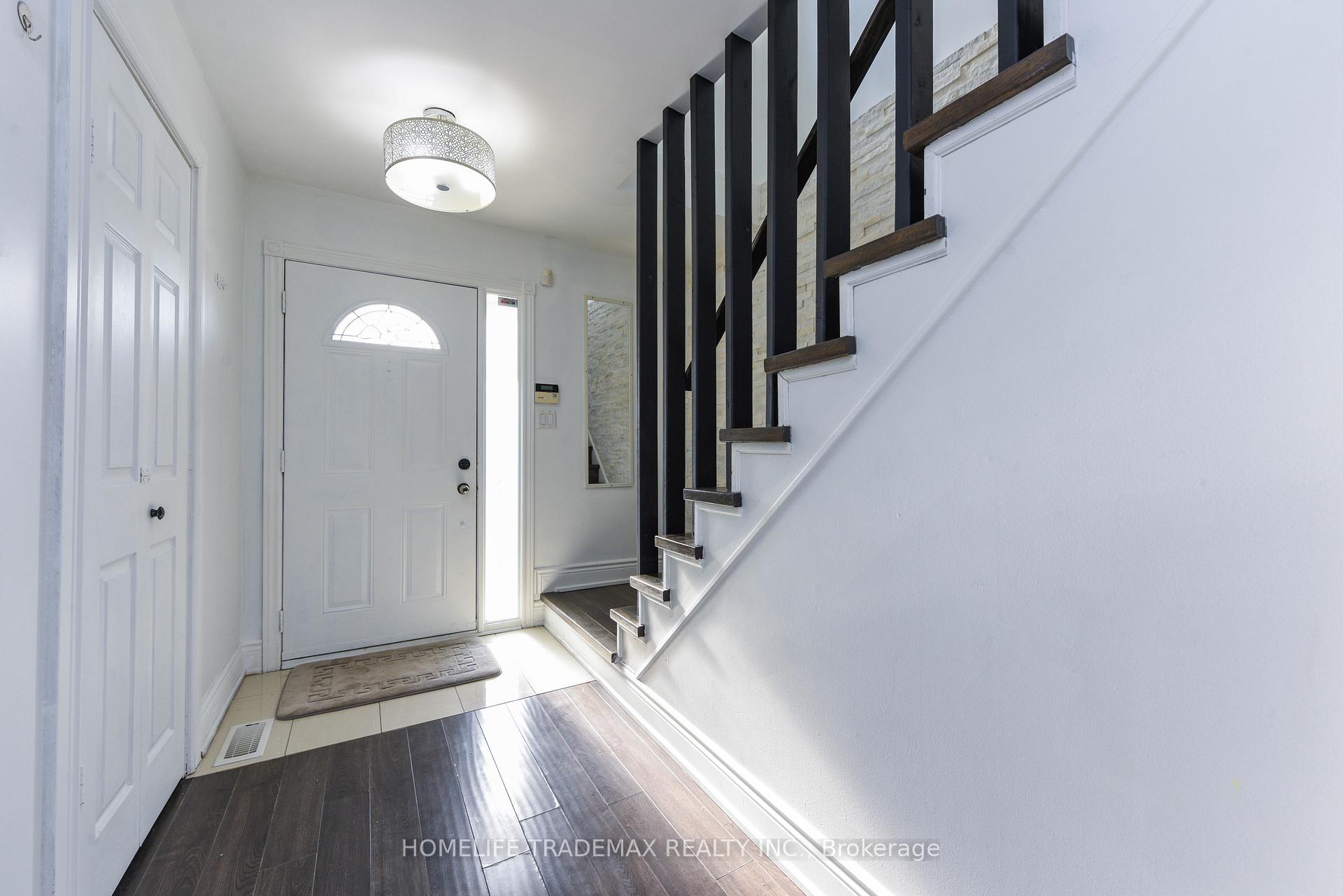 Photo 45 of 399 Hansen Road N, Brampton, Madoc — HOMEH