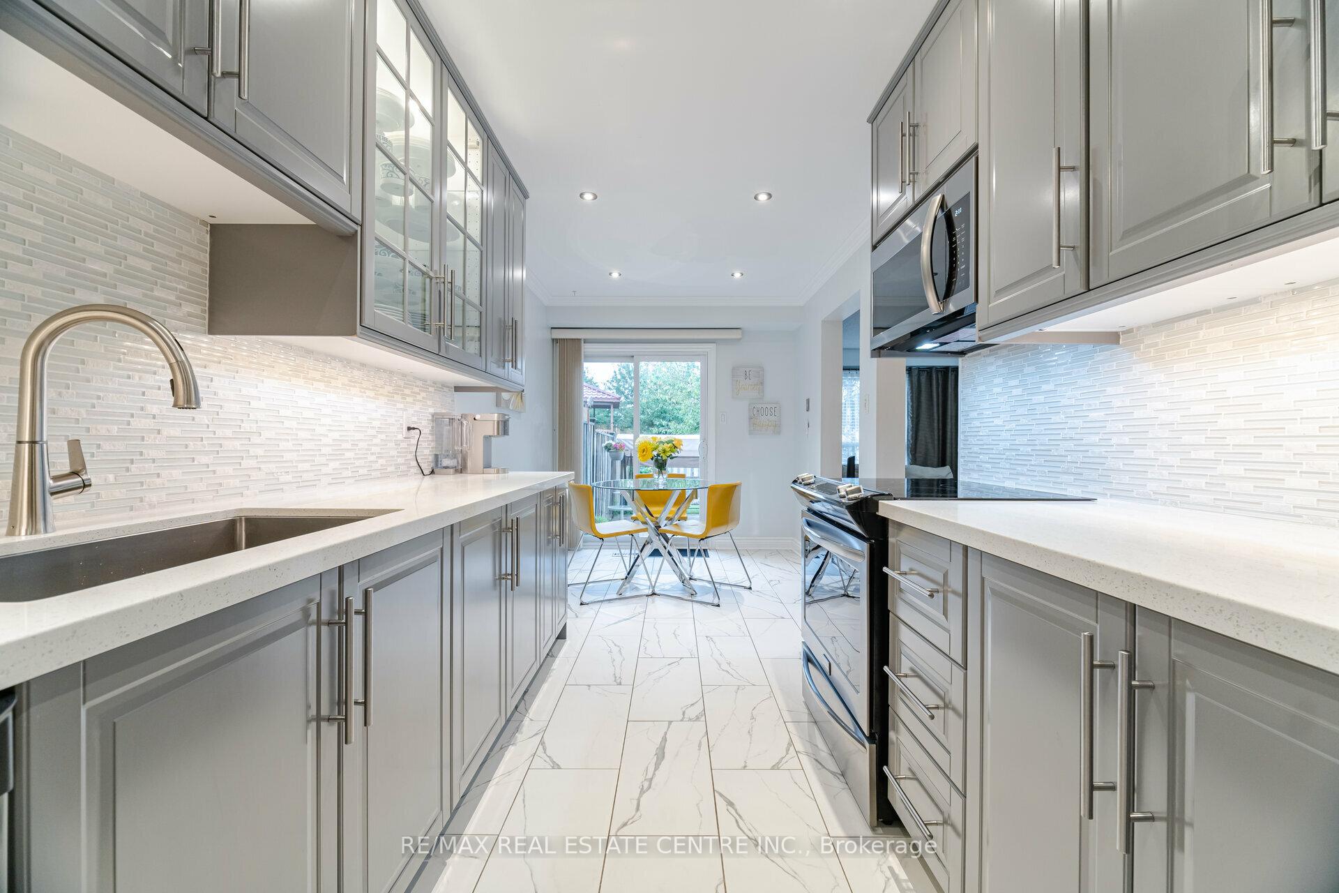 Photo 14 of 24 Acadian Heights, Brampton, Fletcher's Creek South — HOMEH