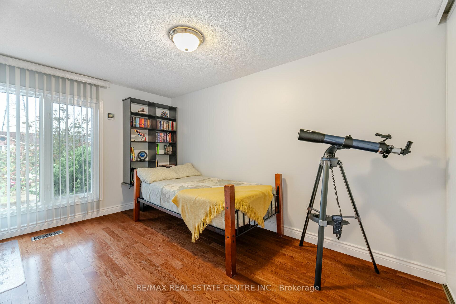 Photo 63 of 24 Acadian Heights, Brampton, Fletcher's Creek South — HOMEH