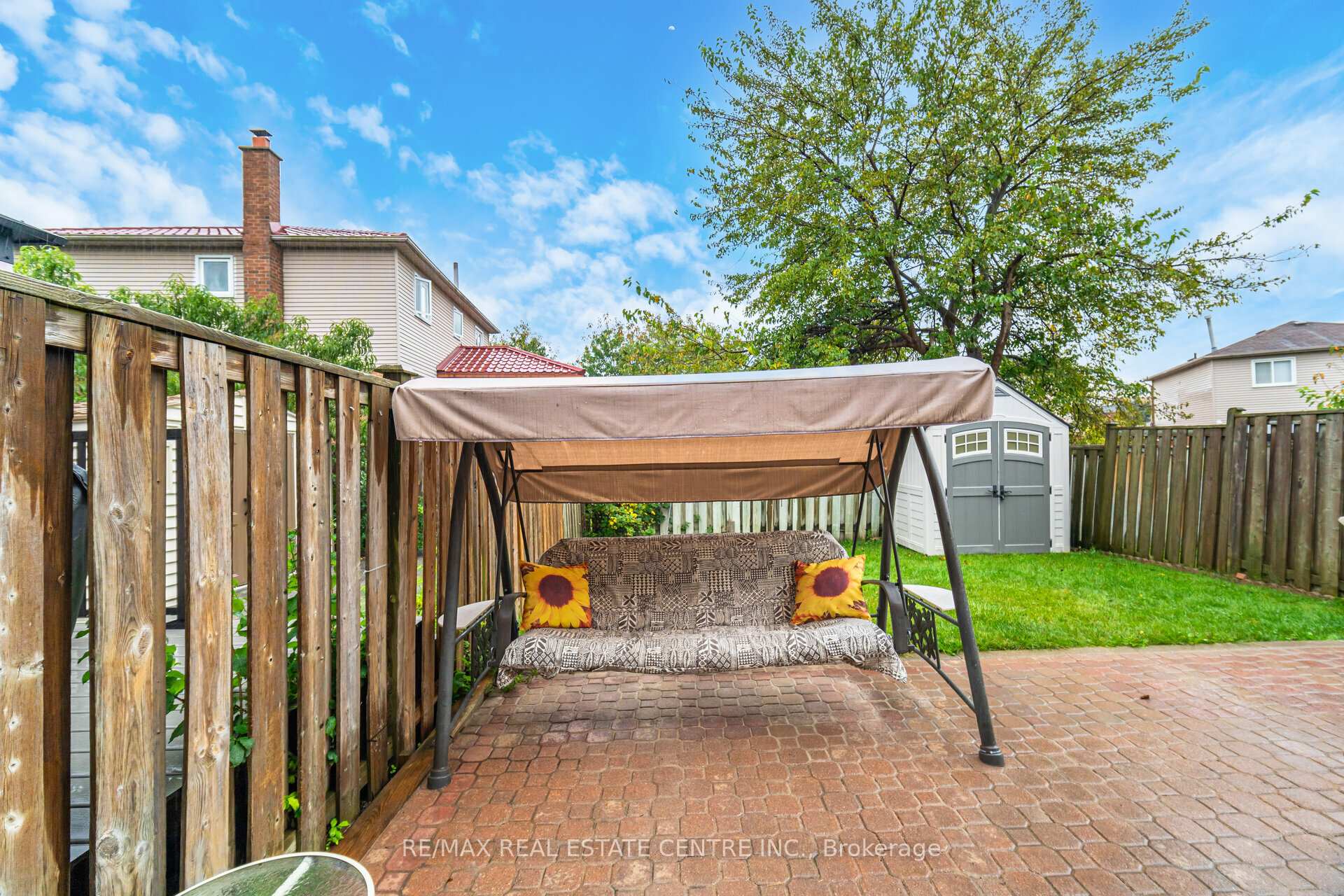 Photo 77 of 24 Acadian Heights, Brampton, Fletcher's Creek South — HOMEH