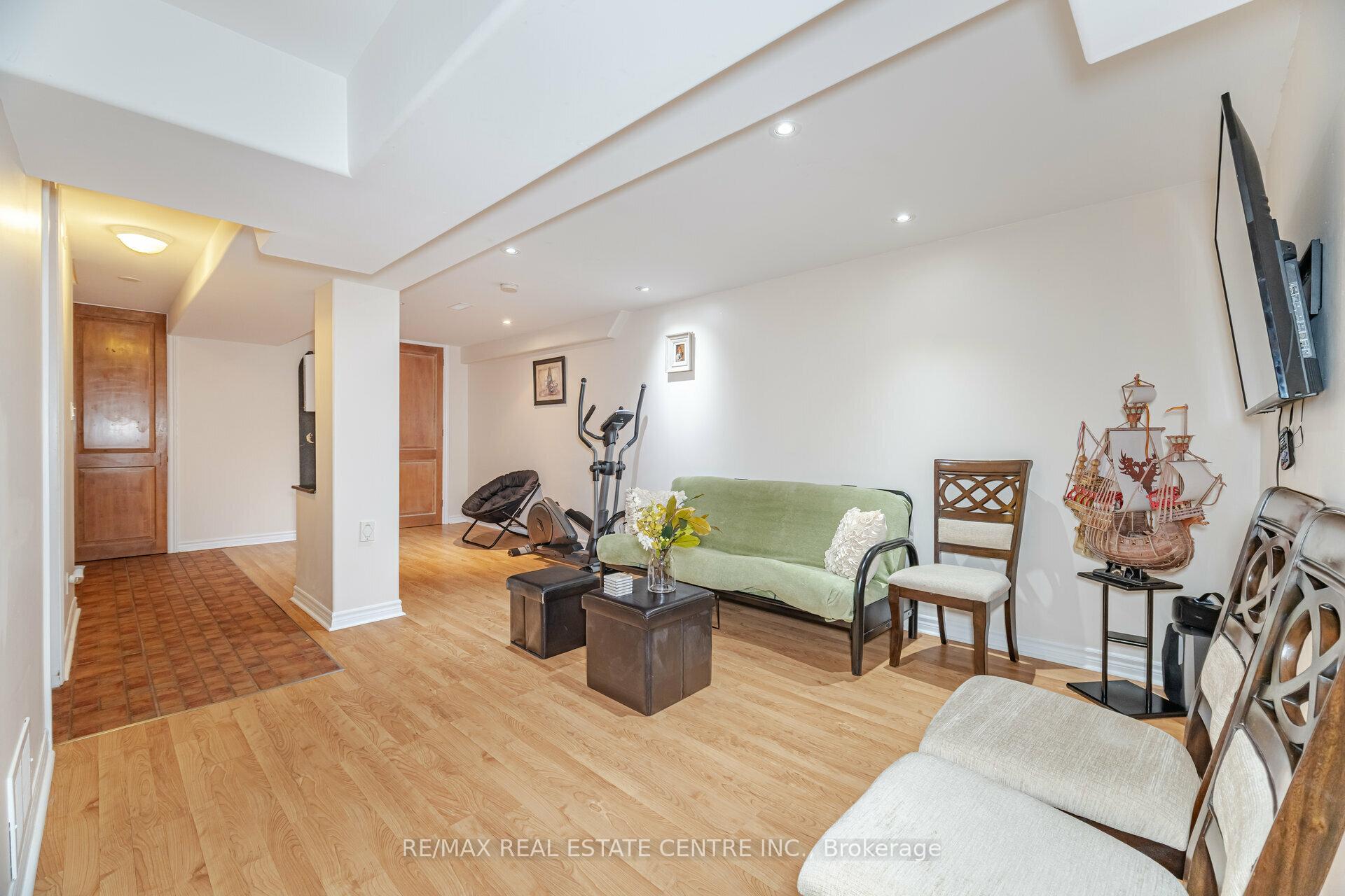 Photo 51 of 24 Acadian Heights, Brampton, Fletcher's Creek South — HOMEH
