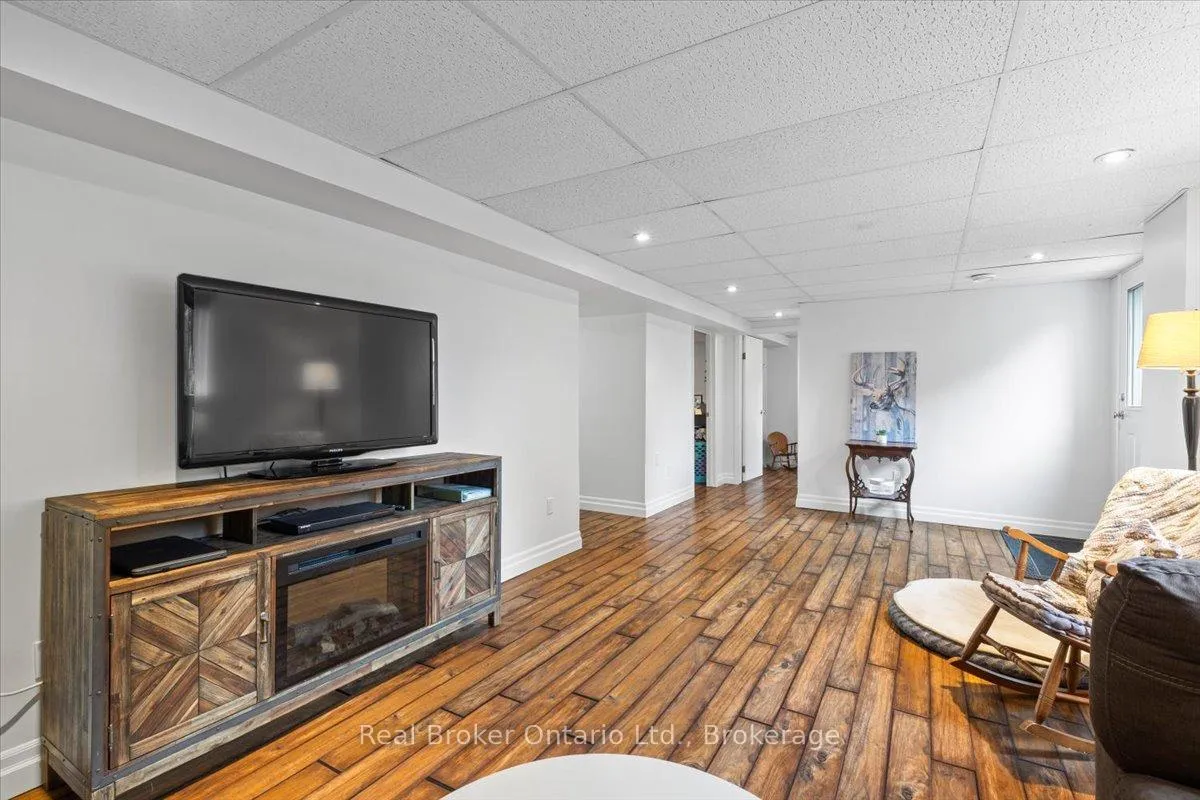 Photo 14 of 40 Arthur Street W, Minto — HOMEH