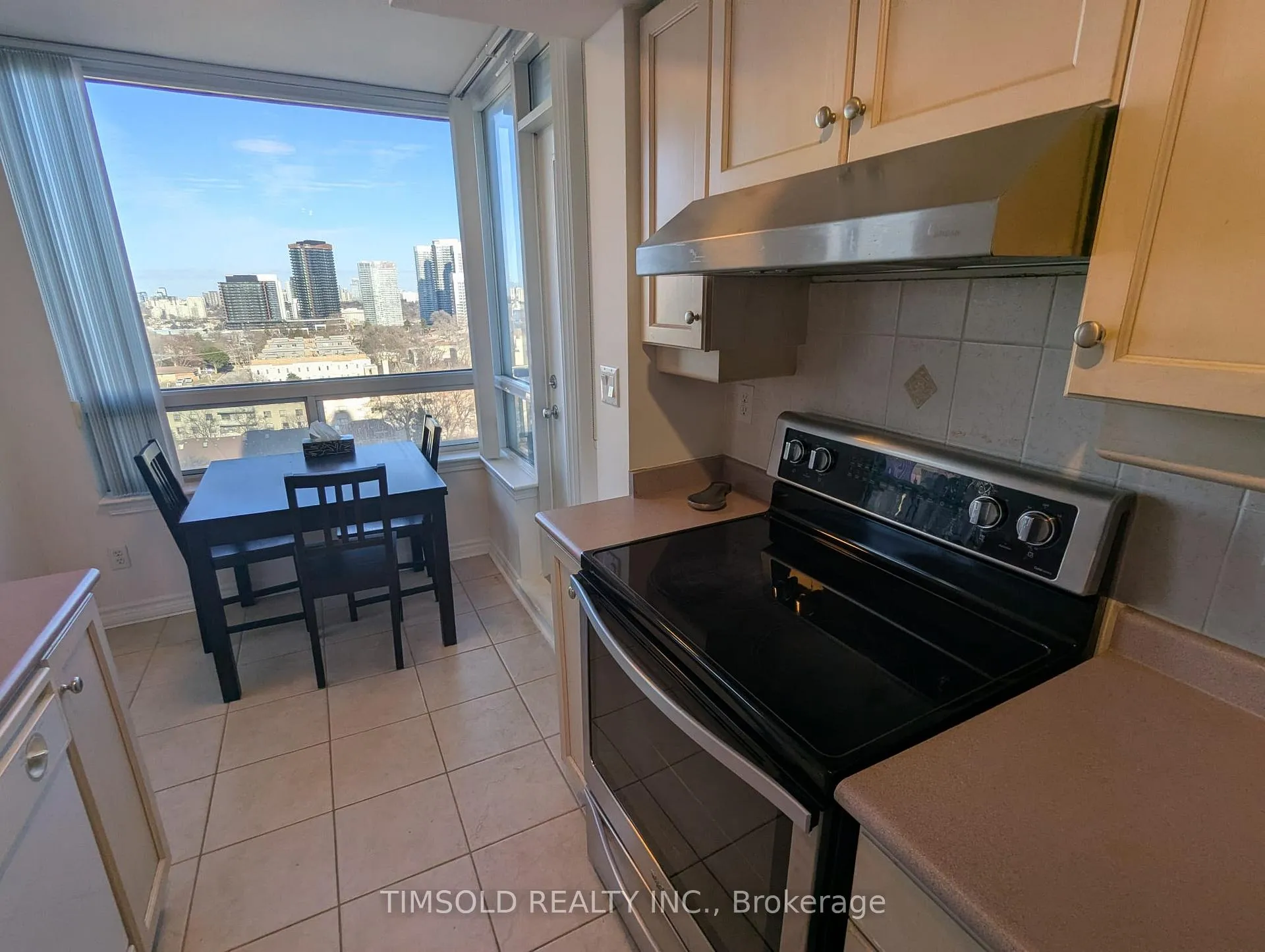 Photo 5 of Unit 1105, 8 Rean Drive, North York, Bayview Village — HOMEH
