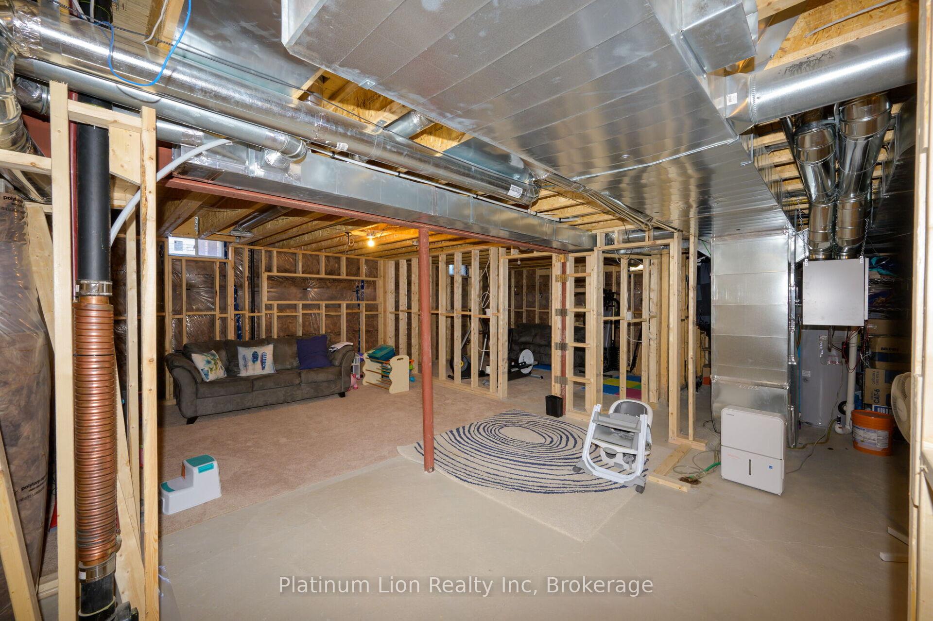 Photo 37 of 95 Mcknight Avenue, Hamilton, Waterdown — HOMEH