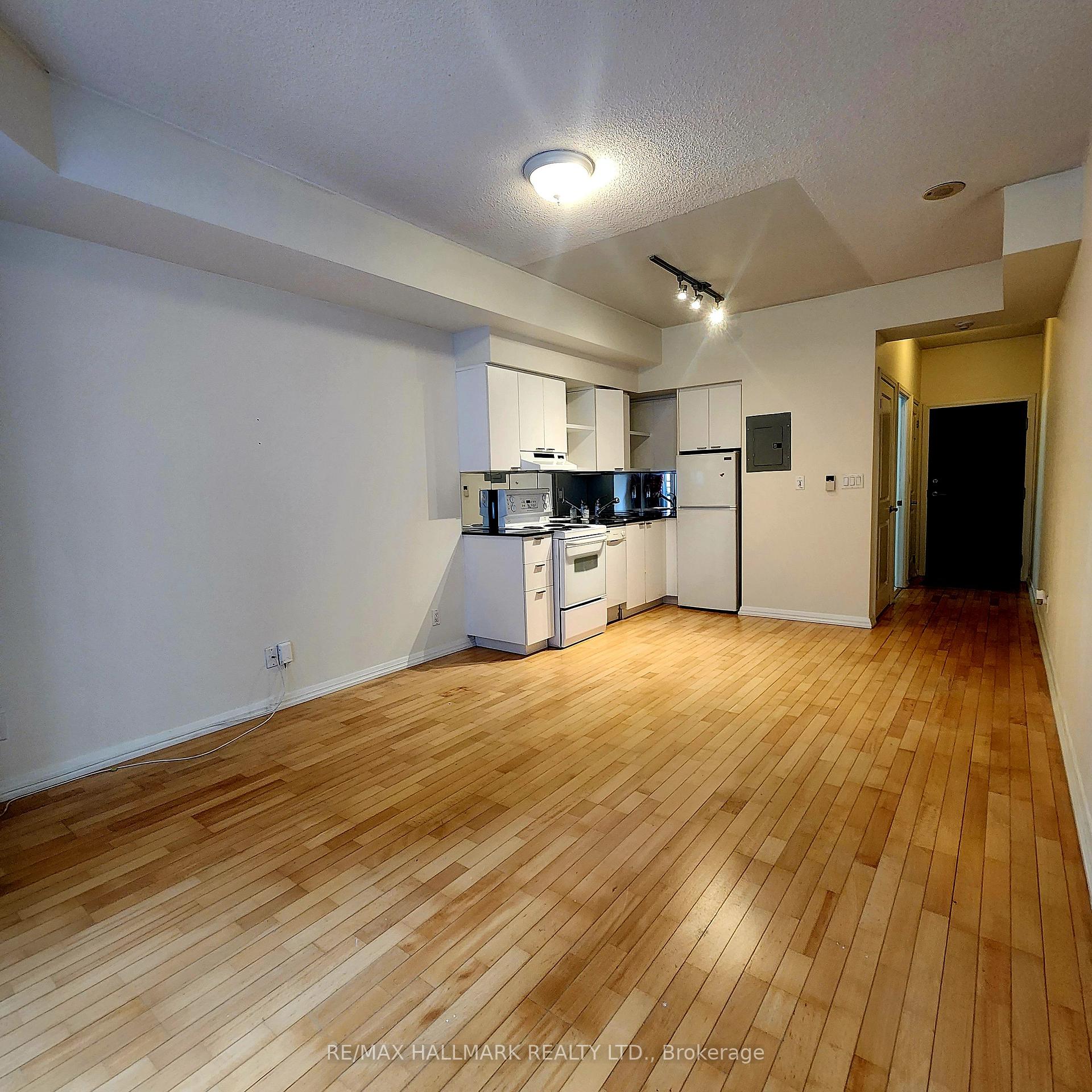 Photo 8 of Unit 202, 35 Hayden Street, Toronto, Church-Yonge Corridor — HOMEH