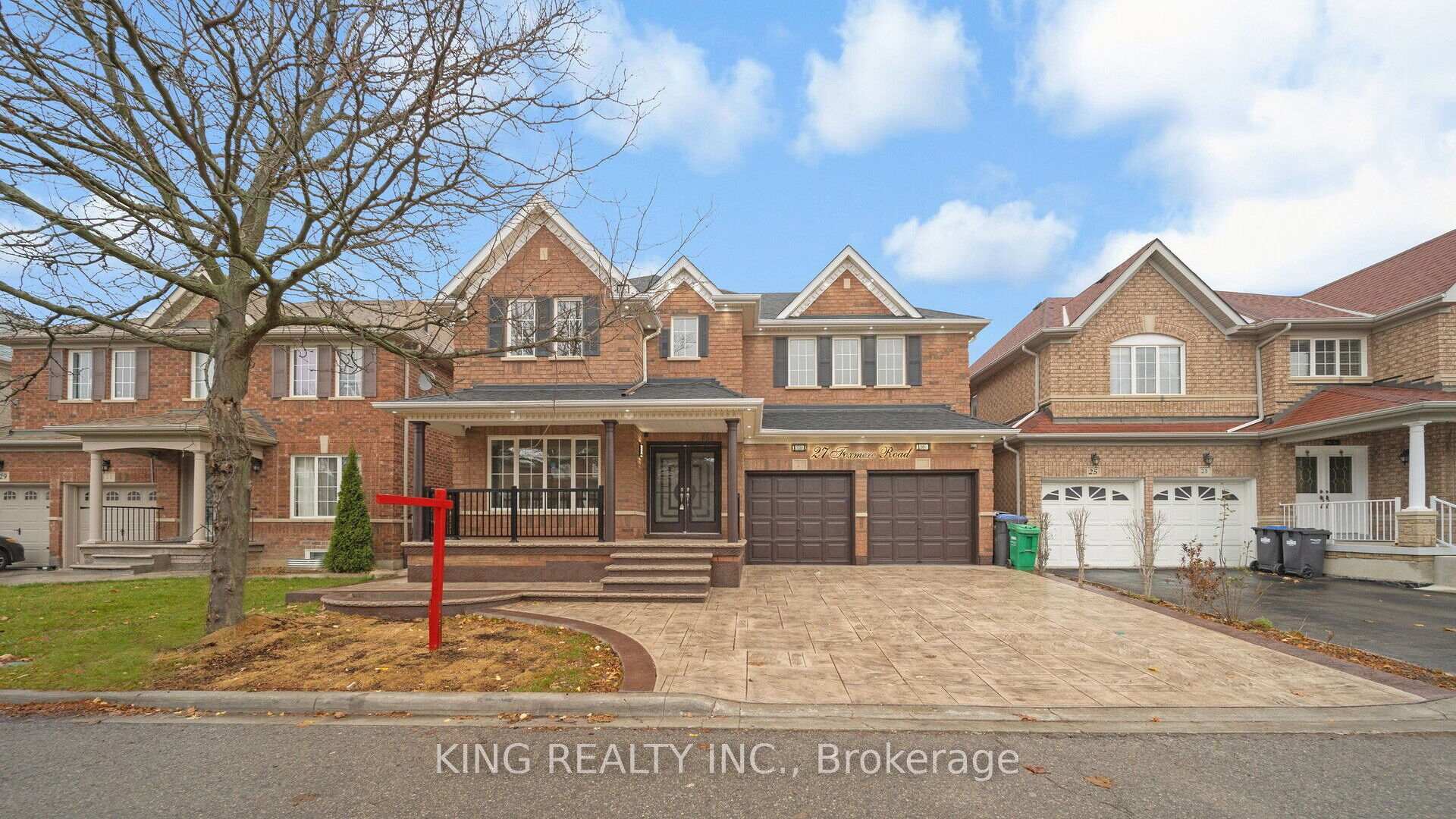 Photo 2 of 27 Foxmere Road, Brampton, Fletcher's Meadow — HOMEH
