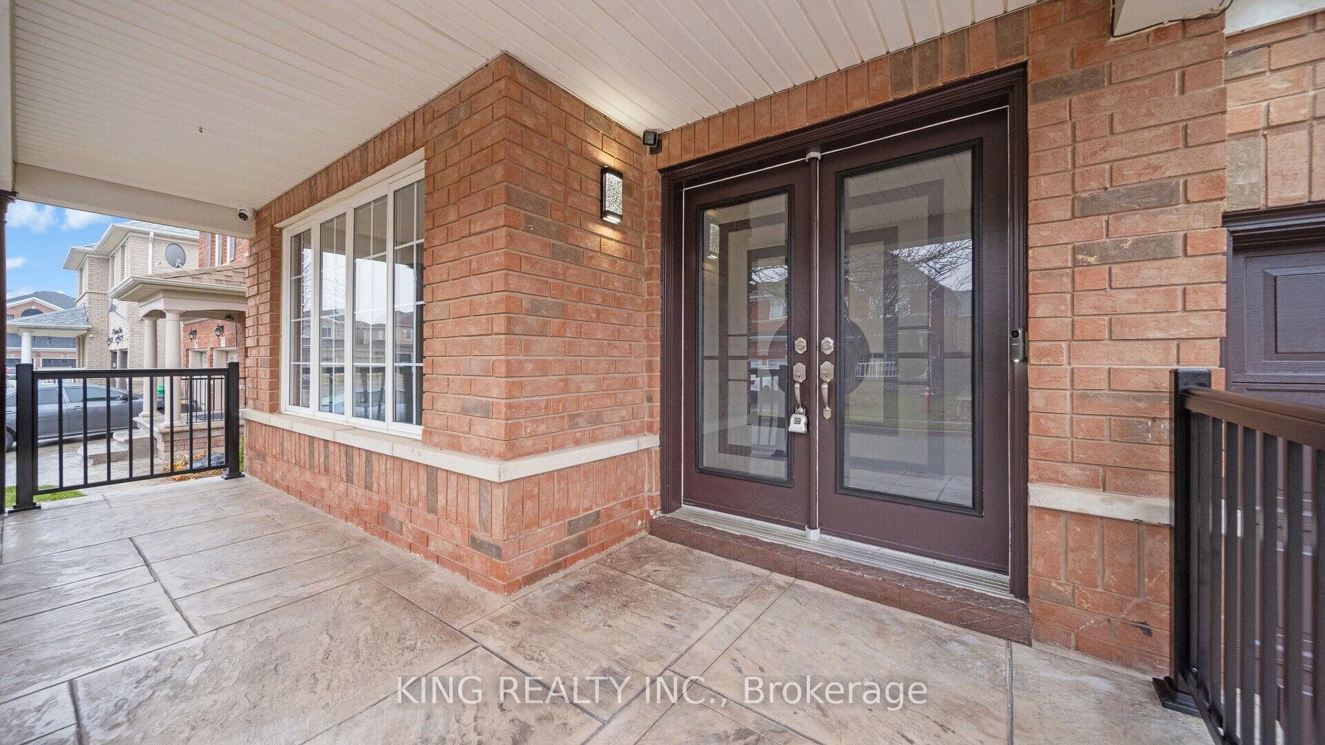 Photo 5 of 27 Foxmere Road, Brampton, Fletcher's Meadow — HOMEH