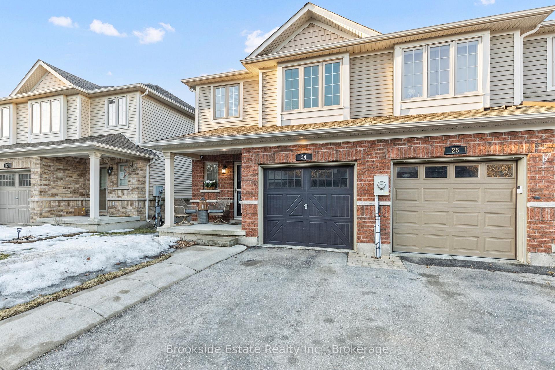 Photo 4 of Unit 24, 222 Fall Fair Way, Hamilton, Binbrook — HOMEH