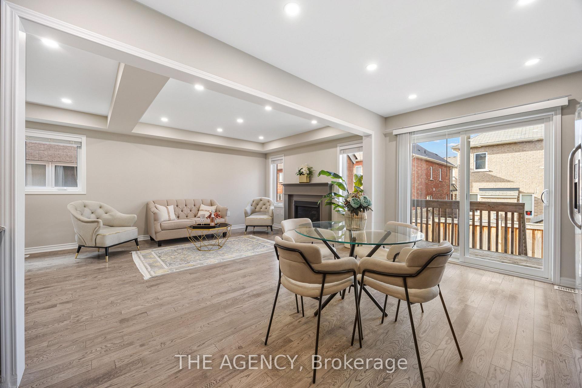 Photo 16 of 163 Payne Crescent, Aurora, Rural Aurora — HOMEH