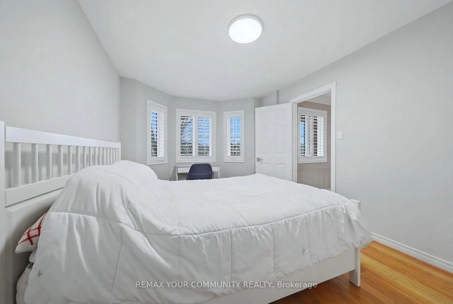 Photo 31 of 405 Searles Court, Mississauga, Hurontario — HOMEH