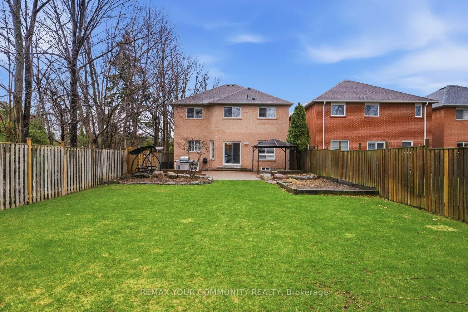 Photo 47 of 405 Searles Court, Mississauga, Hurontario — HOMEH