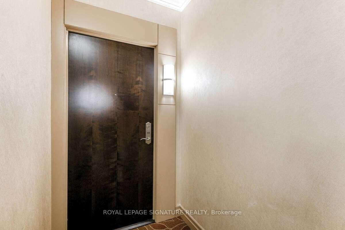 Photo 7 of Unit 601, 100 John Street, Brampton, Downtown Brampton — HOMEH
