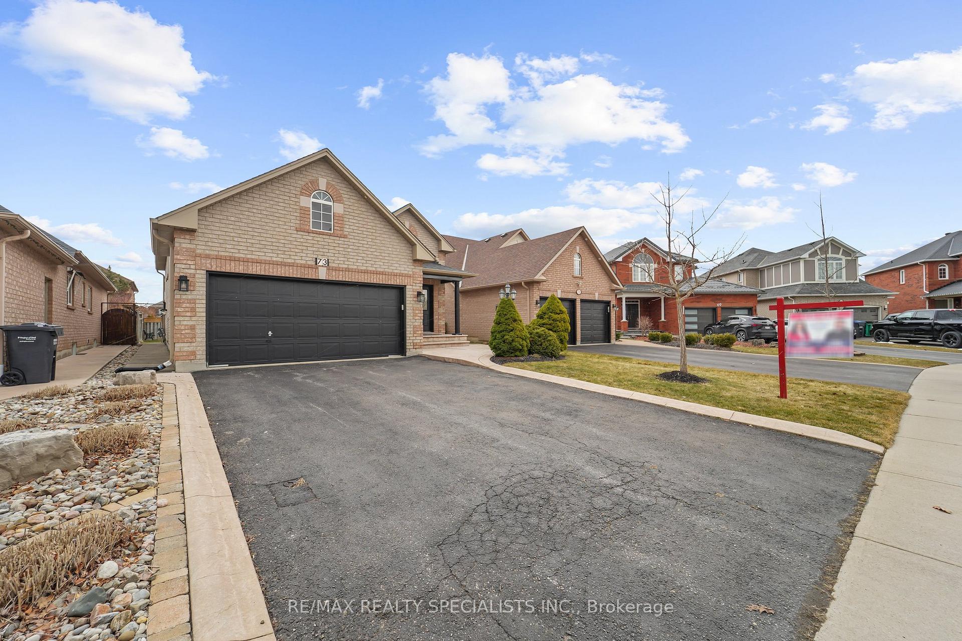 Photo 4 of 73 Baybrook Road, Brampton, Snelgrove — HOMEH