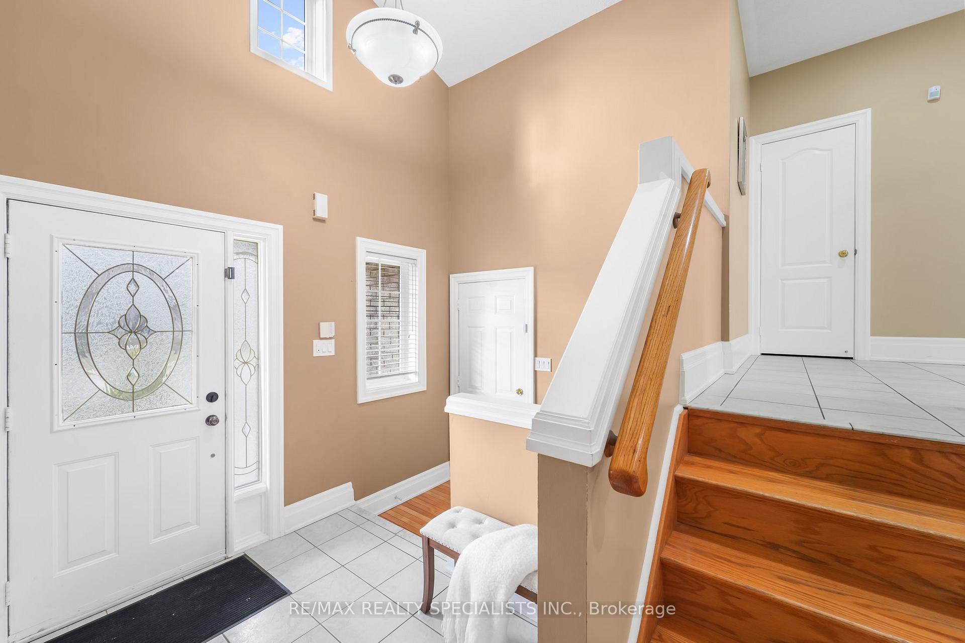 Photo 9 of 73 Baybrook Road, Brampton, Snelgrove — HOMEH