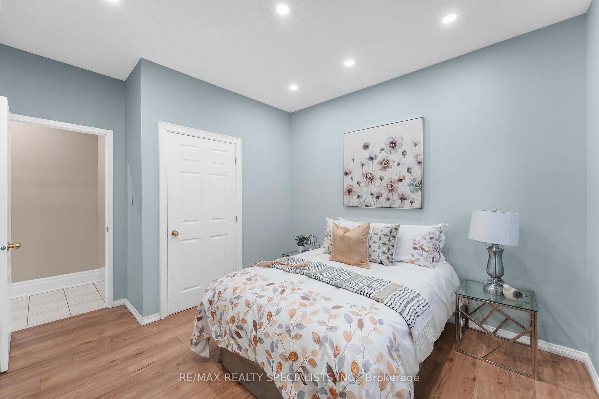 Photo 25 of 73 Baybrook Road, Brampton, Snelgrove — HOMEH