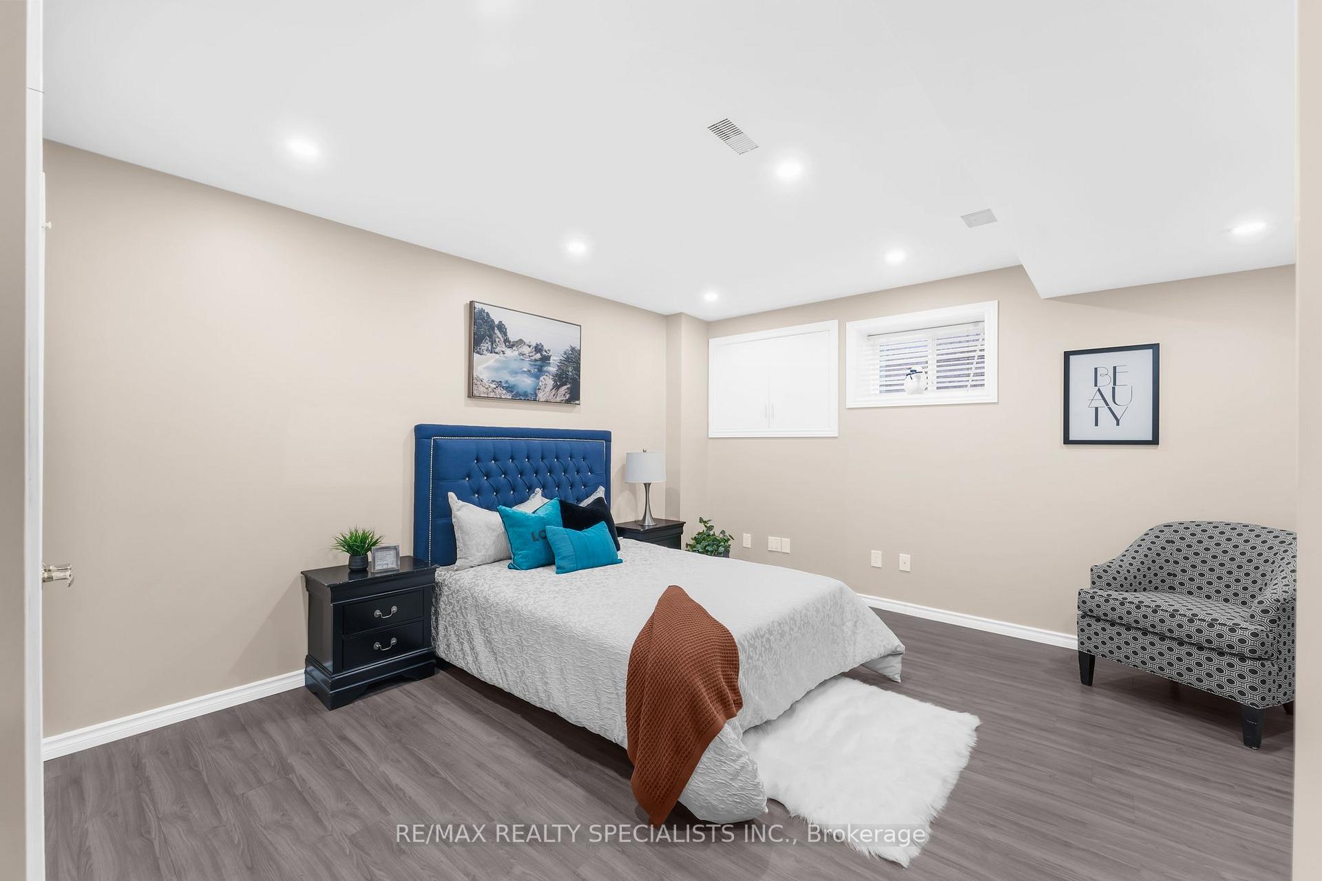 Photo 32 of 73 Baybrook Road, Brampton, Snelgrove — HOMEH