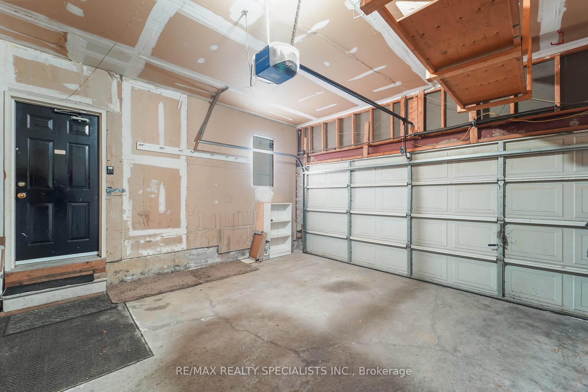 Photo 37 of 73 Baybrook Road, Brampton, Snelgrove — HOMEH