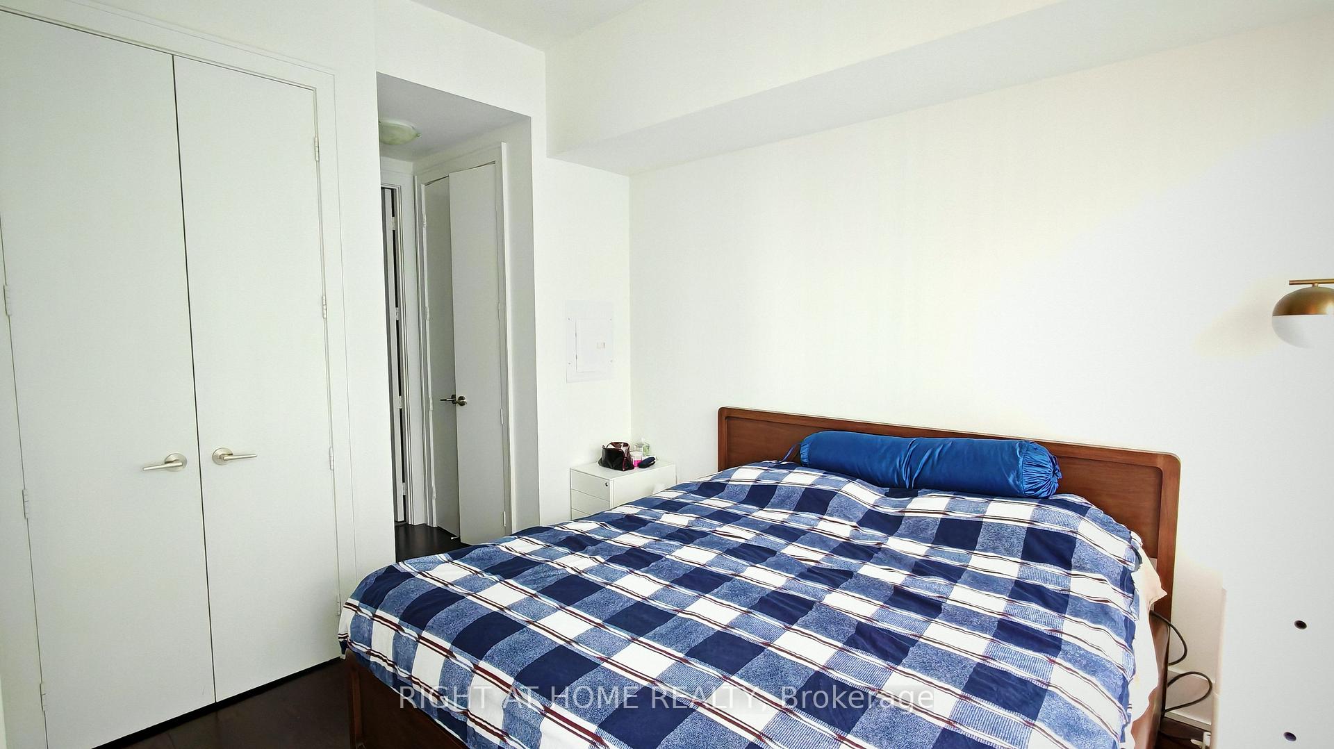Photo 14 of Unit 718, 39 Queens Quay E, Toronto, Waterfront Communities — HOMEH