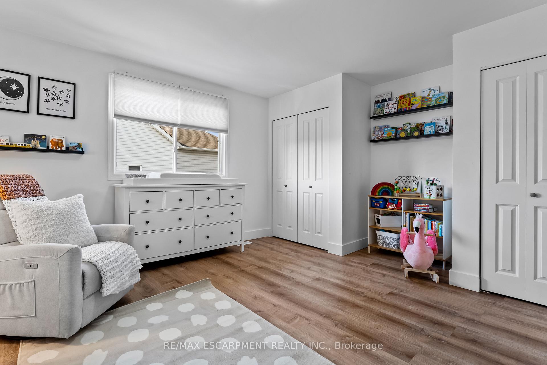 Photo 25 of 75 Kildonan Crescent, Hamilton, Waterdown — HOMEH