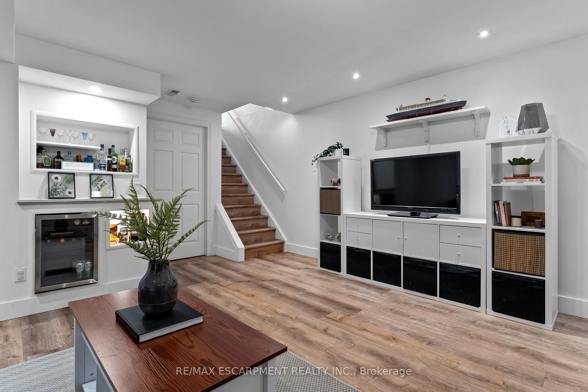 Photo 28 of 75 Kildonan Crescent, Hamilton, Waterdown — HOMEH