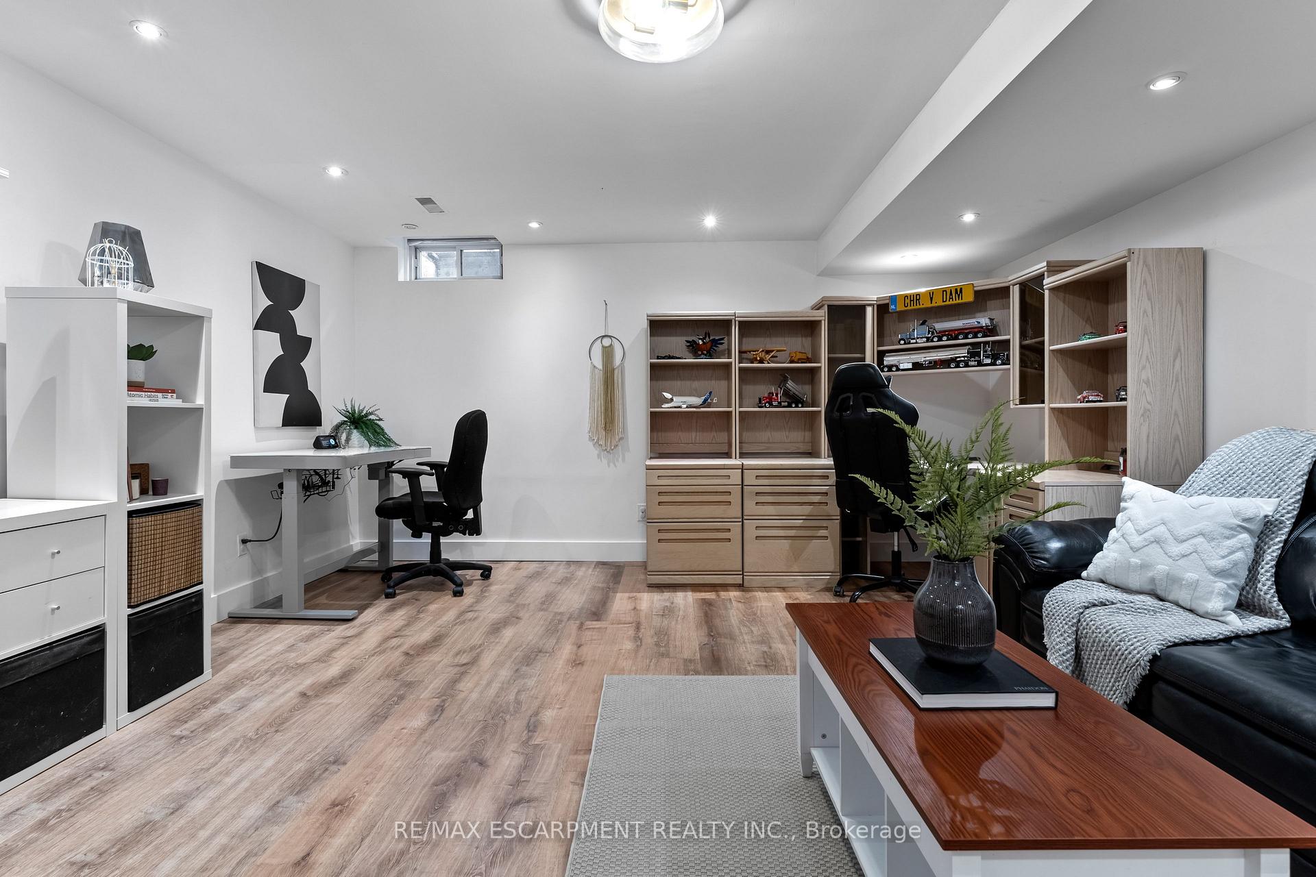 Photo 31 of 75 Kildonan Crescent, Hamilton, Waterdown — HOMEH