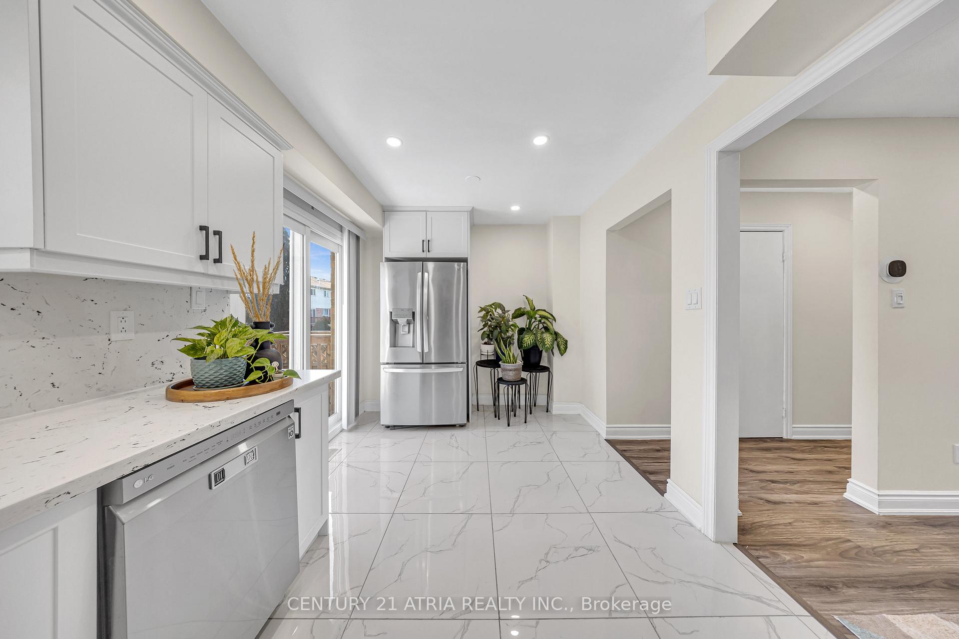 Photo 14 of 57 Carr Drive, Ajax, Central — HOMEH