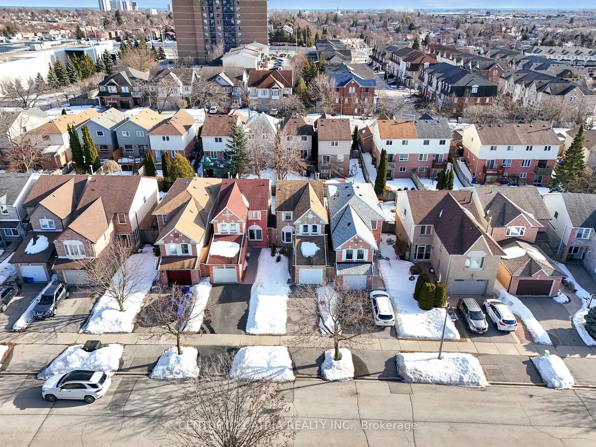 Photo 38 of 57 Carr Drive, Ajax, Central — HOMEH