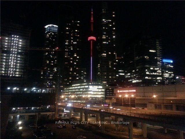 Front of Unit 602, 33 Bay Street