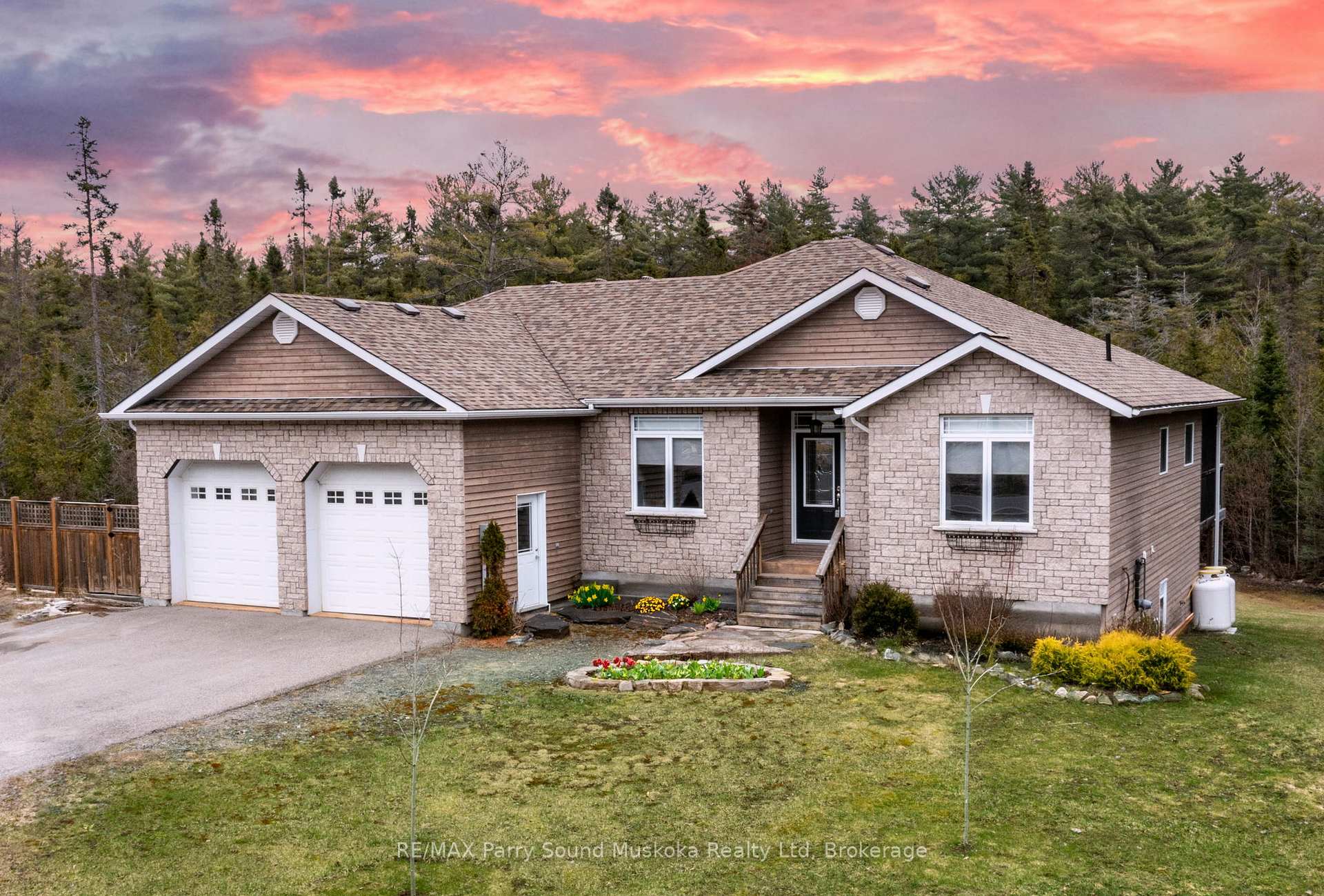 Photo 1 of 13 Lake Forest Drive, McDougall — HOMEH