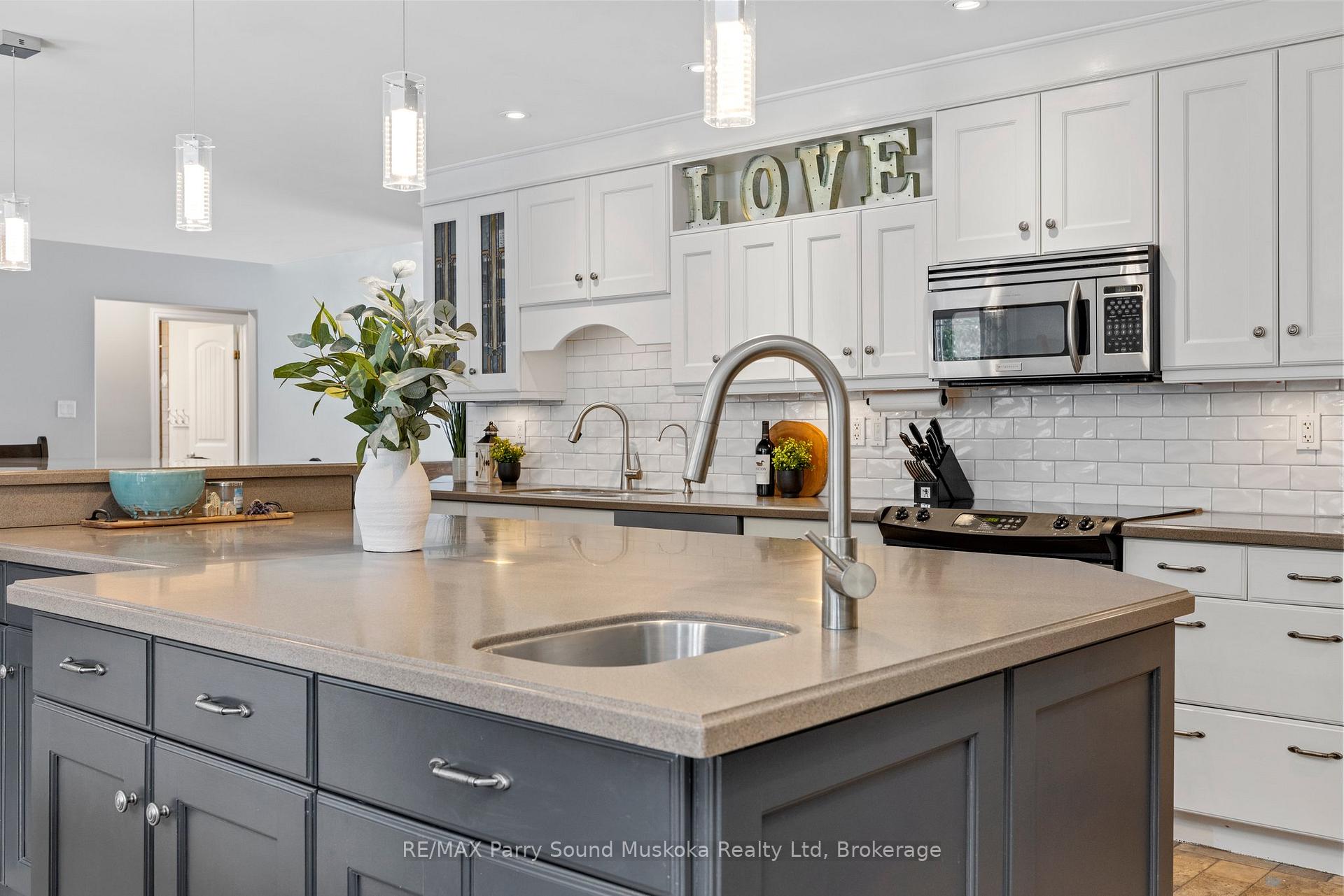 Photo 13 of 13 Lake Forest Drive, McDougall — HOMEH