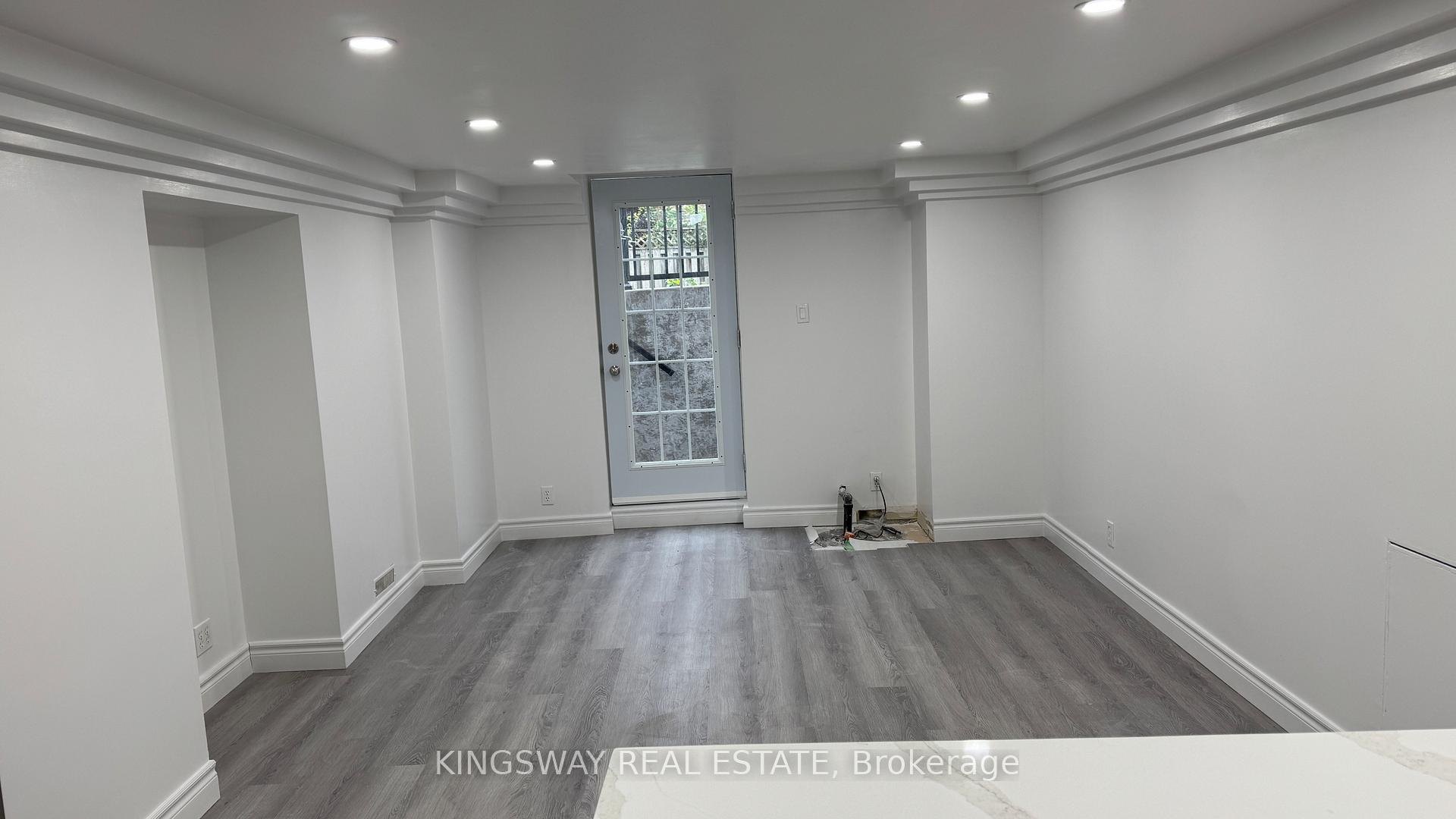 Photo 3 of Unit (Lower), 49 Riverglen Drive, Georgina, Keswick South — HOMEH