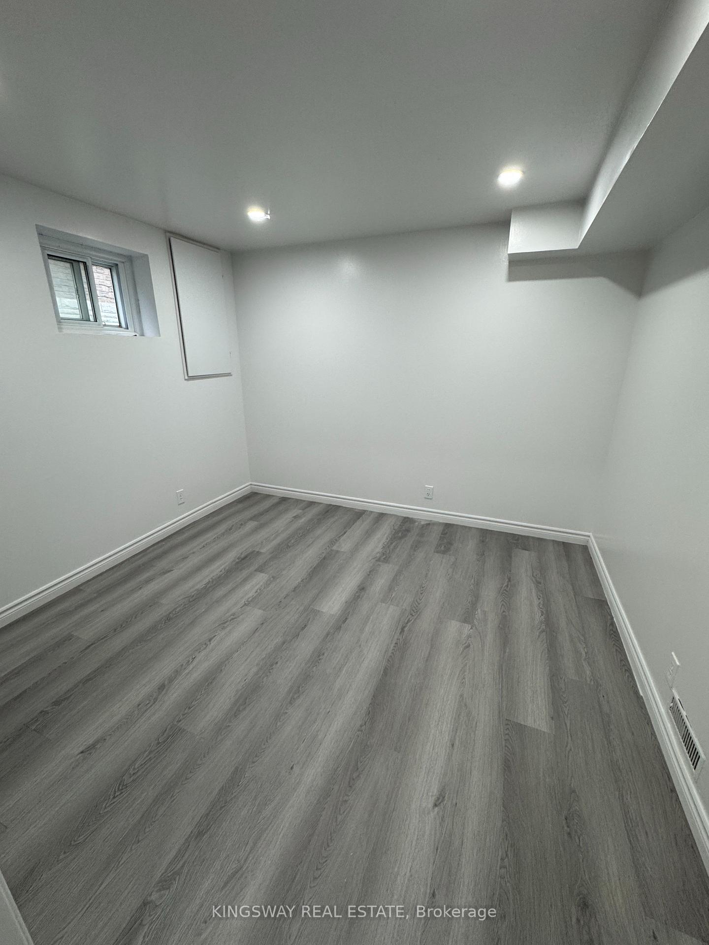 Photo 6 of Unit (Lower), 49 Riverglen Drive, Georgina, Keswick South — HOMEH
