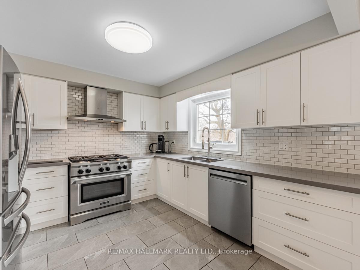 Photo 12 of 26 Mountainberry Road, Brampton, Sandringham-Wellington — HOMEH