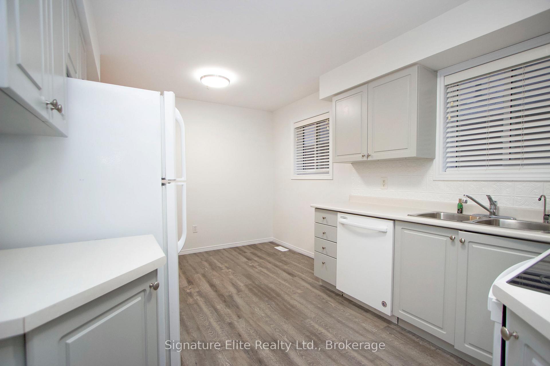 Photo 4 of 45 Mcfeeters Crescent, Clarington, Bowmanville — HOMEH