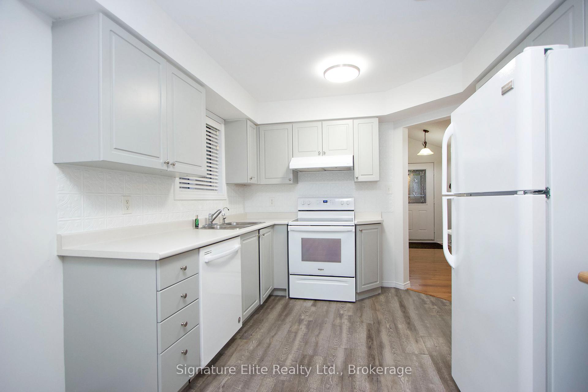 Photo 5 of 45 Mcfeeters Crescent, Clarington, Bowmanville — HOMEH
