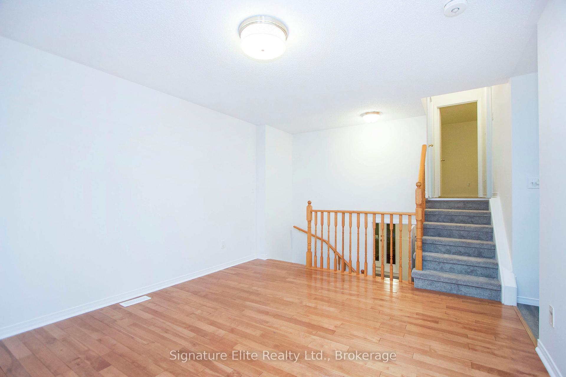 Photo 7 of 45 Mcfeeters Crescent, Clarington, Bowmanville — HOMEH