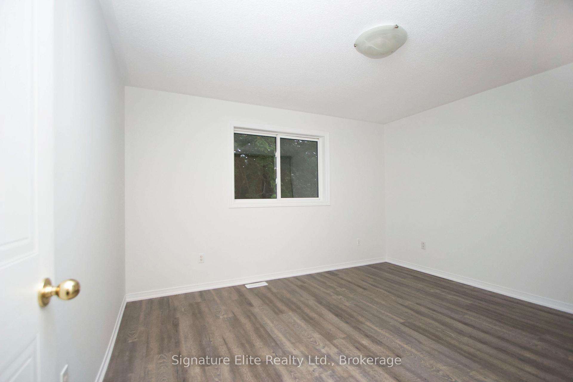 Photo 10 of 45 Mcfeeters Crescent, Clarington, Bowmanville — HOMEH