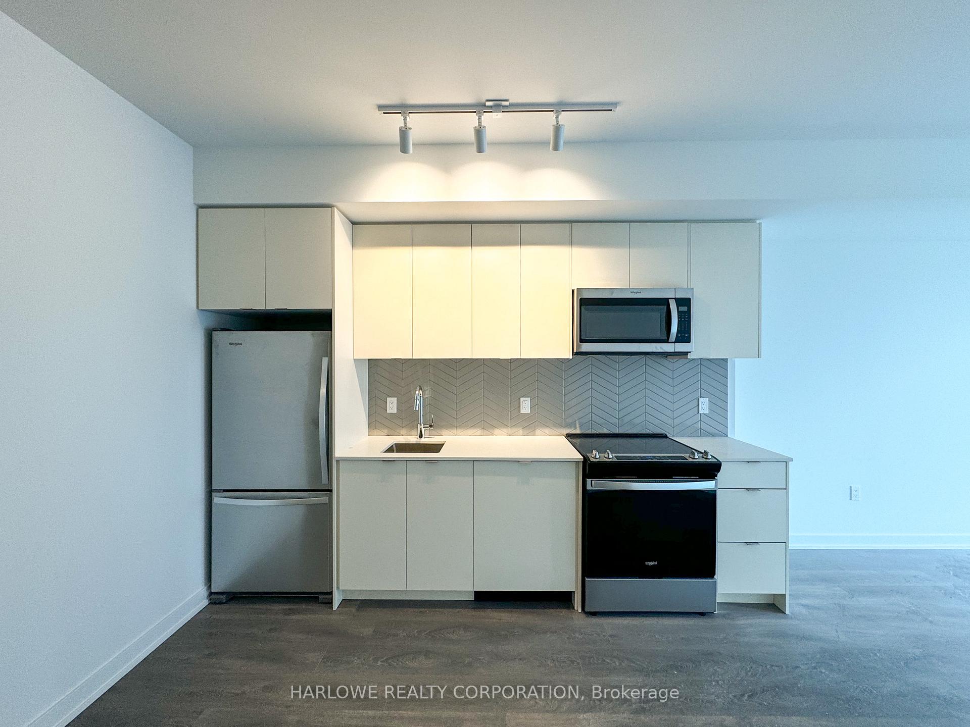 Front of Unit 408 A, 1606 Charles Street