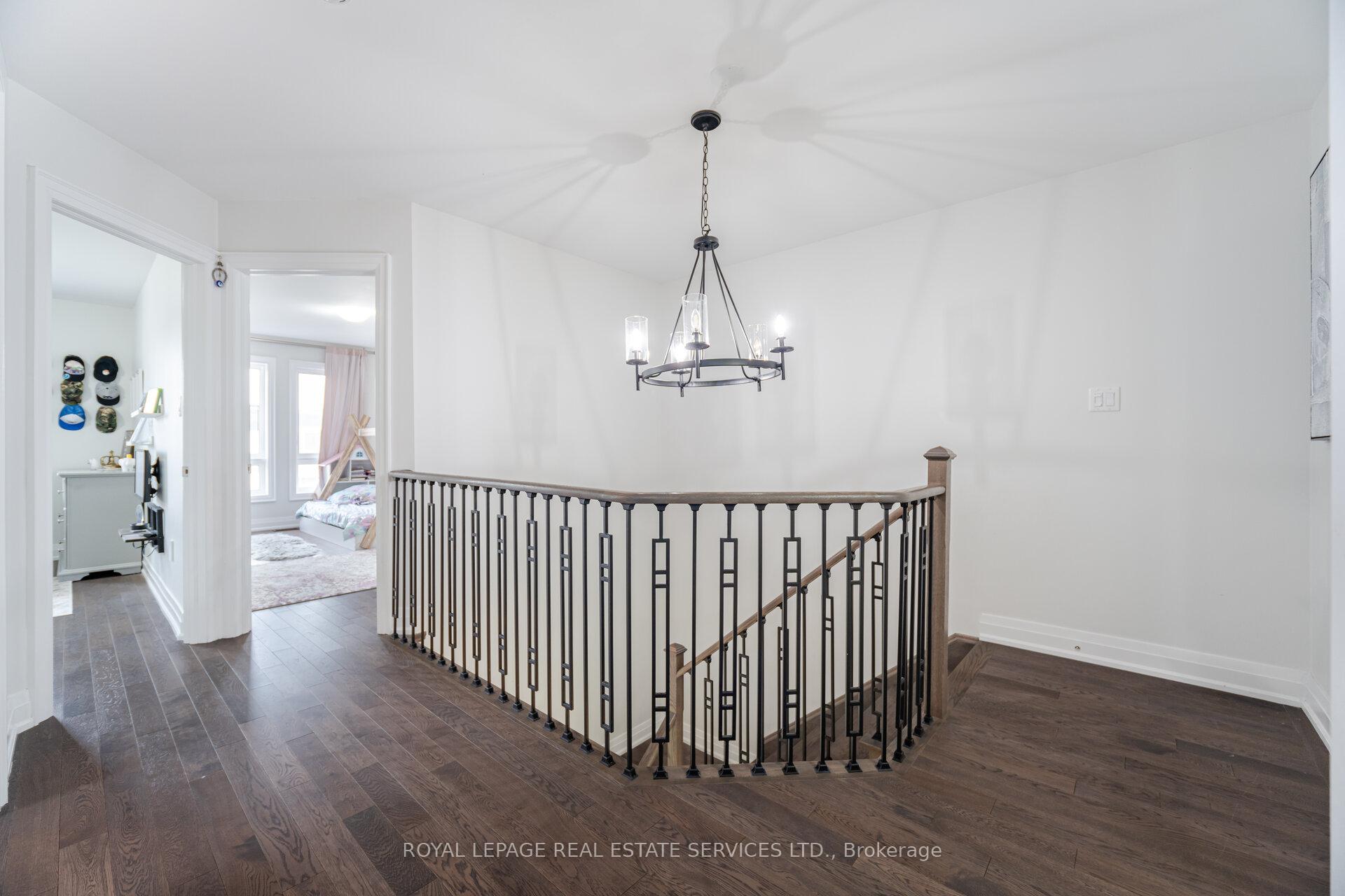 Photo 25 of 33 Lollard Way, Brampton, Bram West — HOMEH