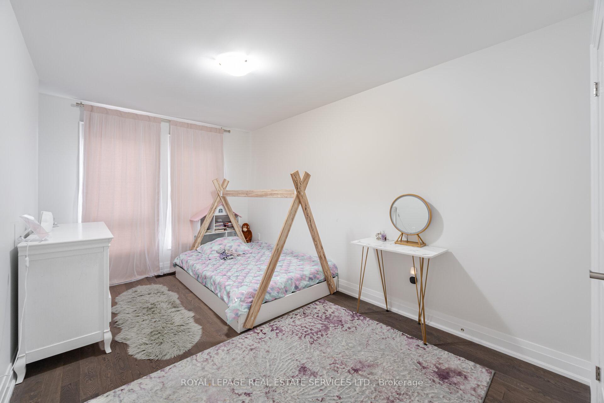 Photo 31 of 33 Lollard Way, Brampton, Bram West — HOMEH